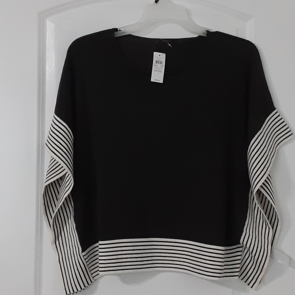 Ann Taylor Factory black and white top